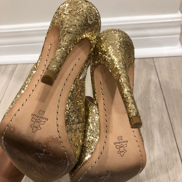 Alice + Olivia Darcy Gold Glitter Heels - Picture 6 of 9